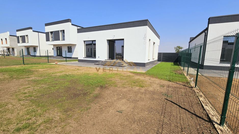 Casa parter cu 4 camere - comuna Berceni - Poză 5