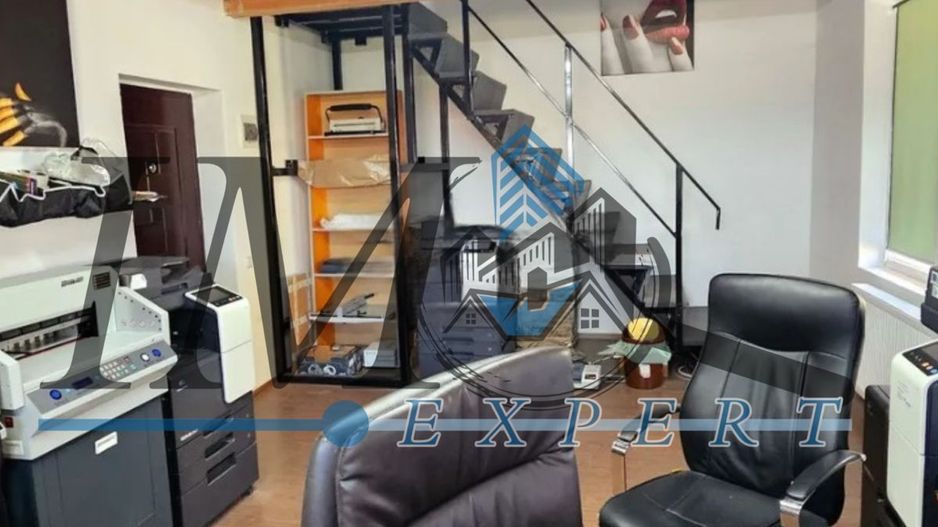 Apartament de vanzare cu 4 camere in zona Centru Alba Iulia - Poză 1