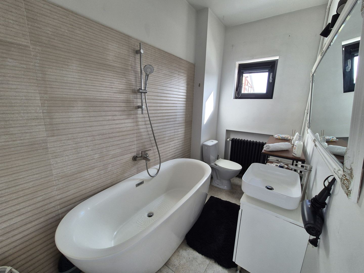 Apartament cu 3 camere - Unirii - Poză 11