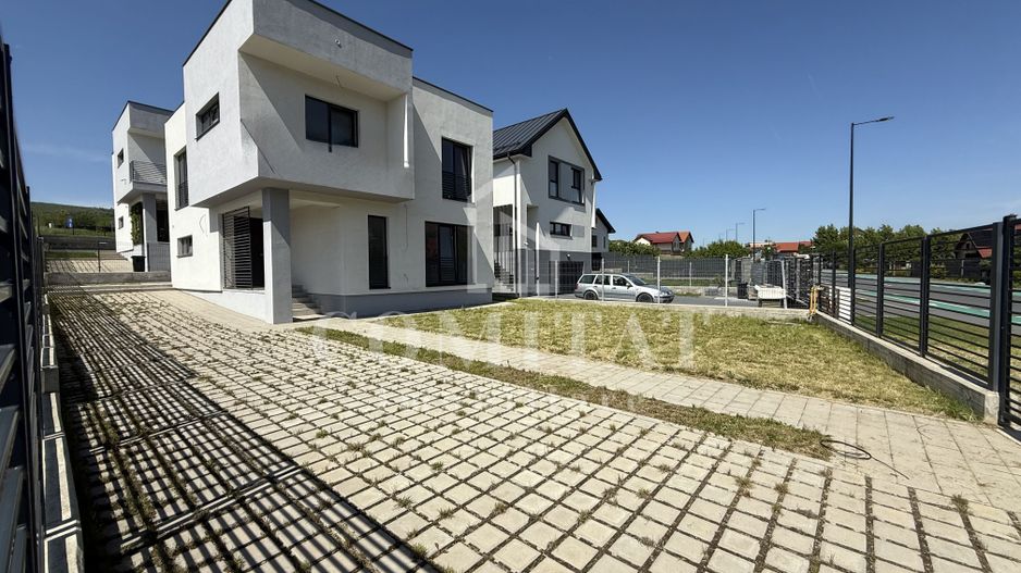 Casă individuală cu garaj zona Terra Gardens - Poză 3