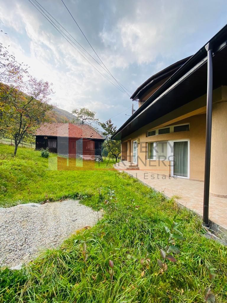 Casa + teren 1700 mp langa Padure Bran/ Predelut - Poză 11