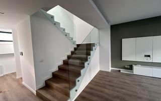 Vila de vanzare 5 camere ,4 bai, curte 85 mp zona Jollie Ville Pipera - Poză 11