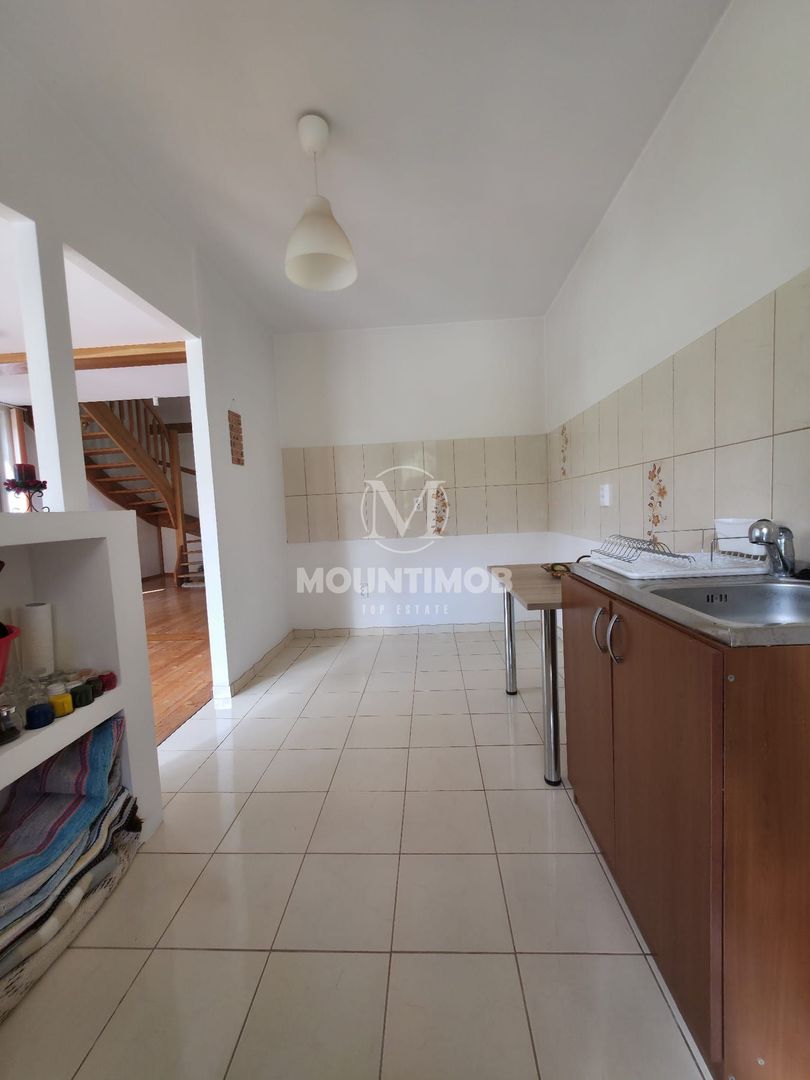 Casa de vacanta in inima padurii, 150 mp/utili, teren 1960 mp, Vulcan - Poză 12