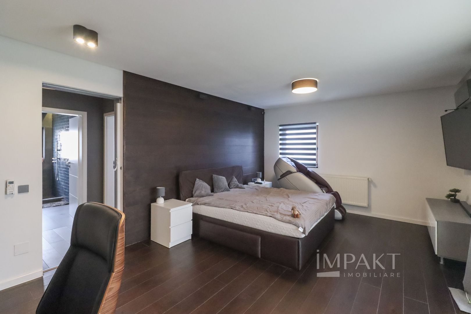 Apartament spatios cu balcon si terasa, complet mobilat, Europa! - Poză 13
