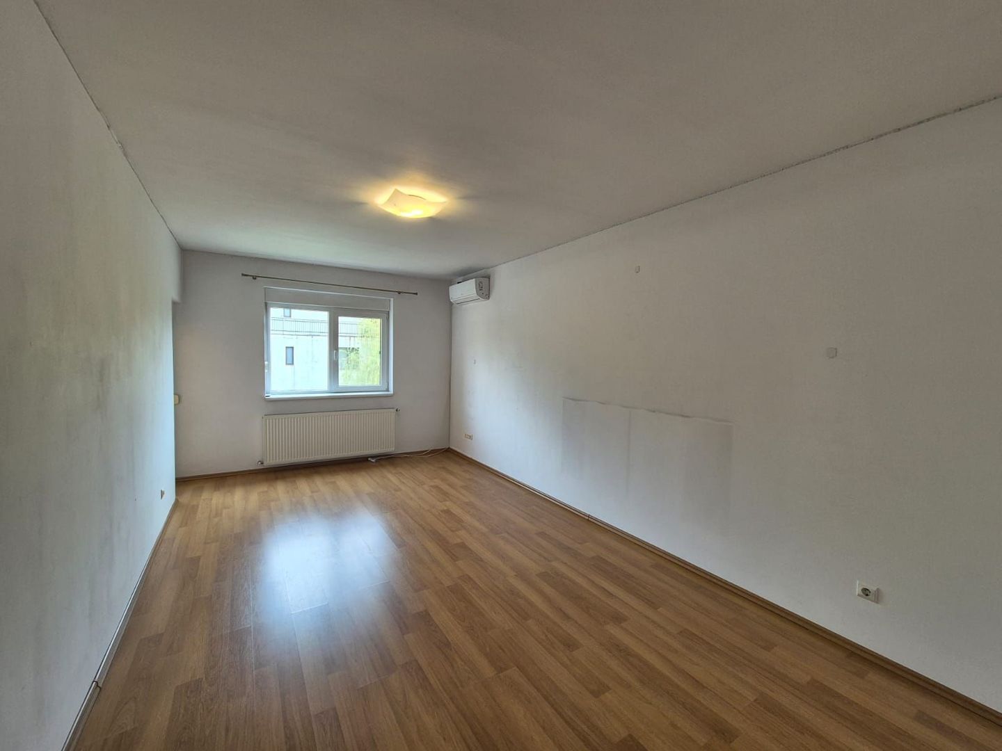 Inchiriere vila 5 dormitoare S + P + 1E + M zona Erou Iancu Nicolae - Poză 6