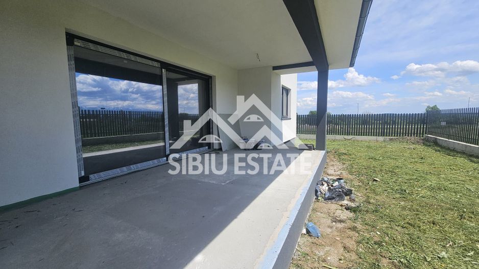 Casa noua cu pivnita, terasa, carport - Poză 9