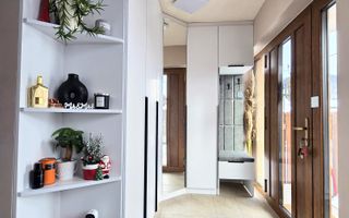 Casă 4 camere + teren de 308 mp - zona Sângeorgiu de Mureș - Poză 8