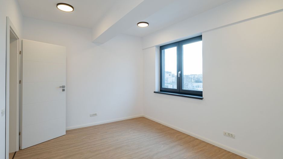 NOU! Spatii de birouri premium de inchiriat | Bdul 1 Mai | Parcare - Poză 12