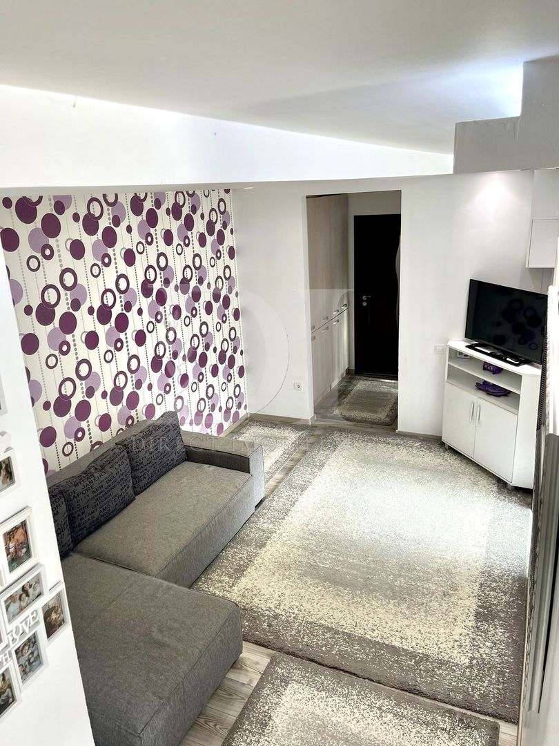 Apartament la cheie / etaj intermediar / Zona Eroilor - Poză 3