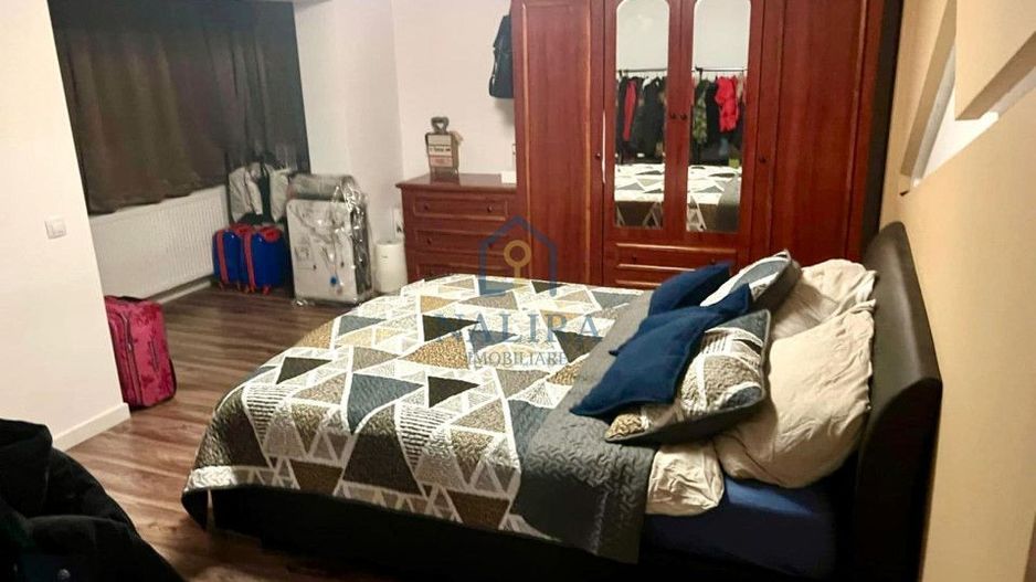 Vanzare apartament - 3 camere  - etaj intermediar - Paltinisului - Poză 4