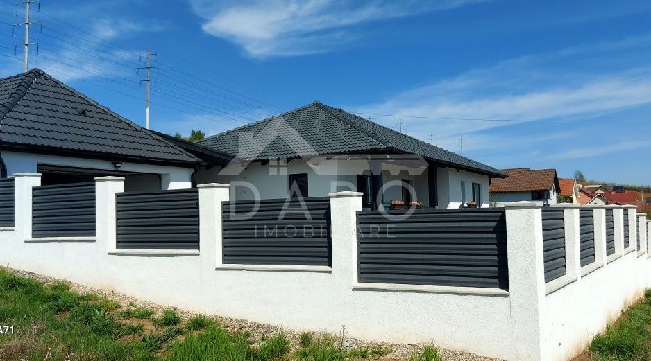 Casă de vânzare - Poză 2