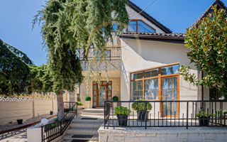 Ovidiu Sud - Zona premium - Vila impozanta, curte mare, garaj, terasa! - Poză 49