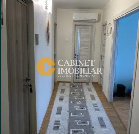 Apartament 4 camere Decomandat - Etaj Intermediar - Zona Nicolina - Poză 8