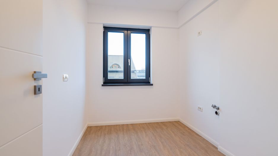 Birouri în clădire nouă | Parcare + boxă incluse | Șos. Mangaliei 135 - Poză 13