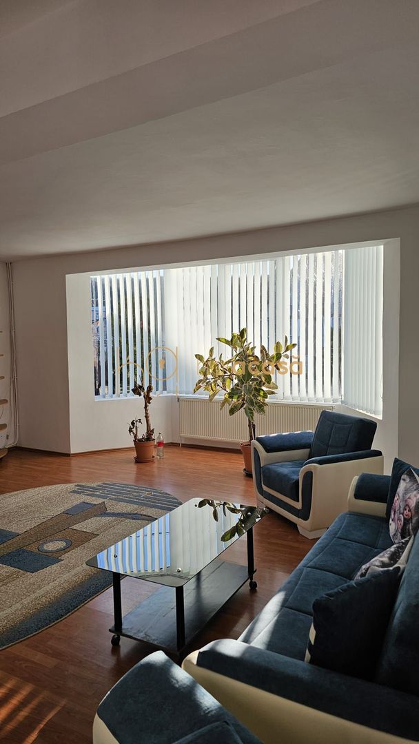 Casă / Vilă cu 8 camere de vânzare în Manastur, Cluj-Napoca - Poză 7