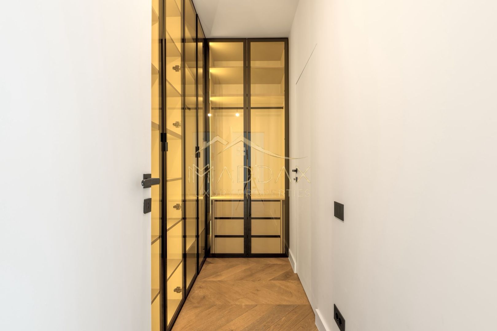 Vila Ultra-Lux *400mp* + Curte *325mp* \\4 camere \\ Pipera - Poză 36