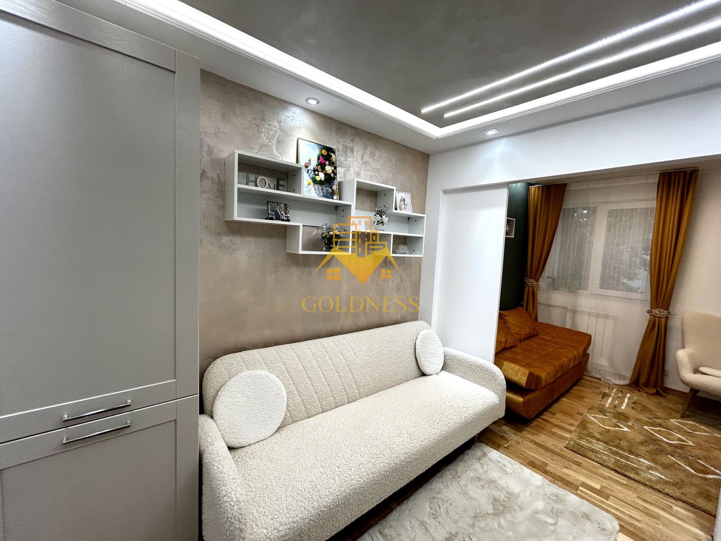 1 camera open space, Modern, Parcare, Hotel Royal, AC Gheorgheni - Poză 5