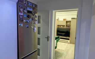 Apartament 3 camere decomandat | Micro 7 | Pinilor | Etaj 3 | Renovat! - Poză 3
