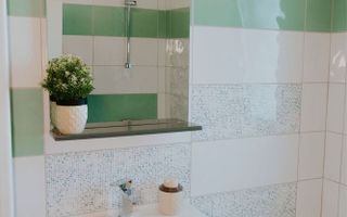 Apartament cu 3 camere, 2 bai, etaj 2/3 , 77 mp in cartierul Europa ! - Poză 4