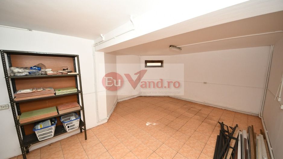Vila spatioasa, pretabil pentru locuit/clinica, zona Micro 17 – Galati - Poză 22