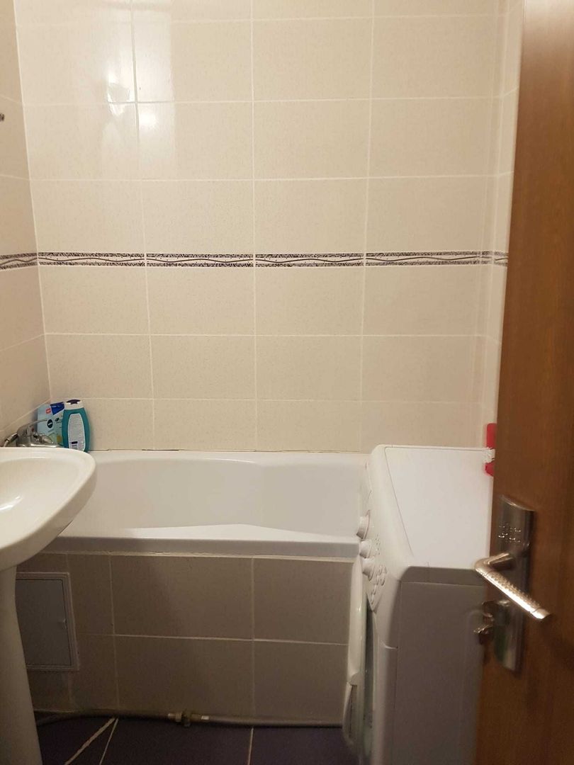 De vanzare Garsoniera Drumul Taberei - Poză 3