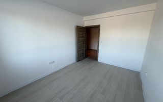 Disponibil imediat. Decomandat. Spatios - Poză 5