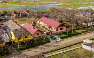 Casă în Vinga – restaurată Integral 2025 | 3 camere | teren generos - Poză 9