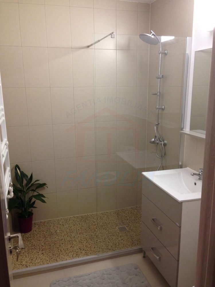 Vanzare apartament 3 camere in Mazepa 1, 65 mp, 95.000 EURO - Poză 8
