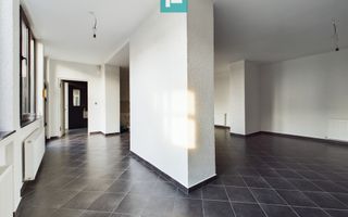 Casă generoasă în Periam județ Timiș - Poză 8