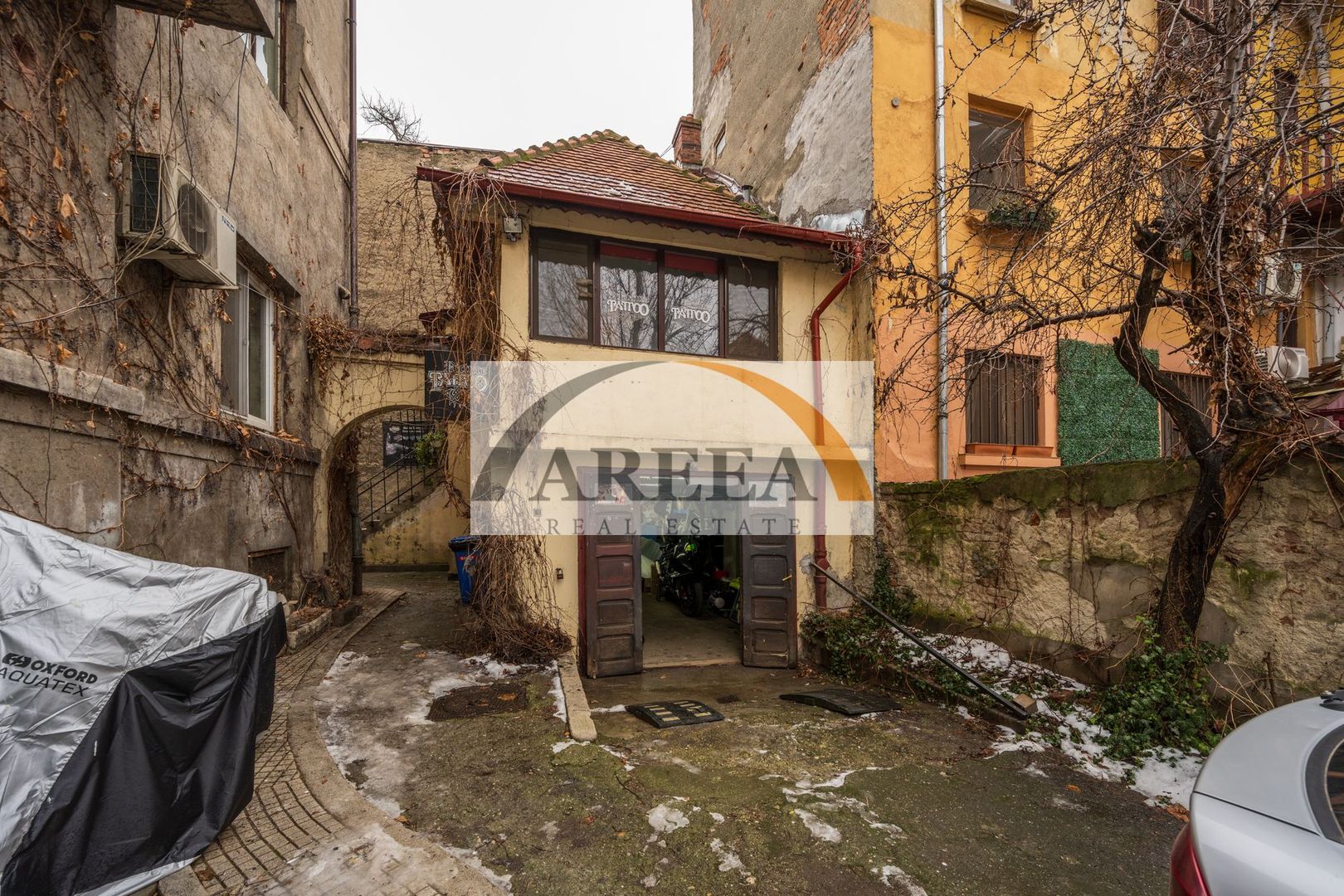 Ultracentral - zona Polona - 3 camere cu dependinte si GARAJ propriu - Poză 13