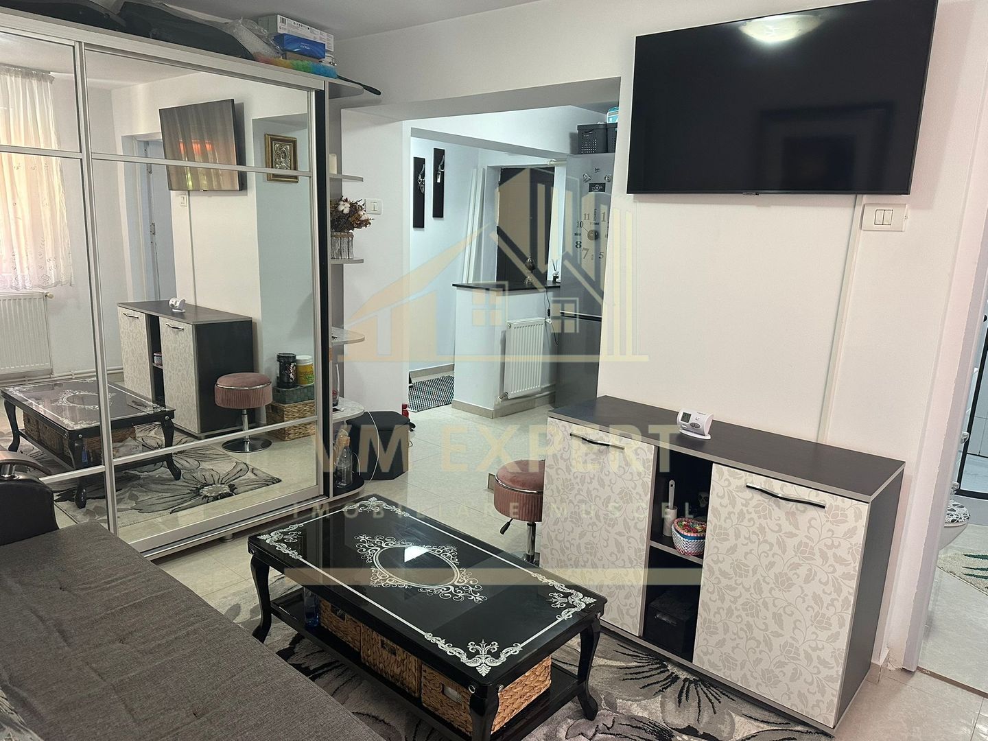 APARTMENT 2 CAMERE ETAJ 3 CAMPULUNG VIȘOI - Poză 1