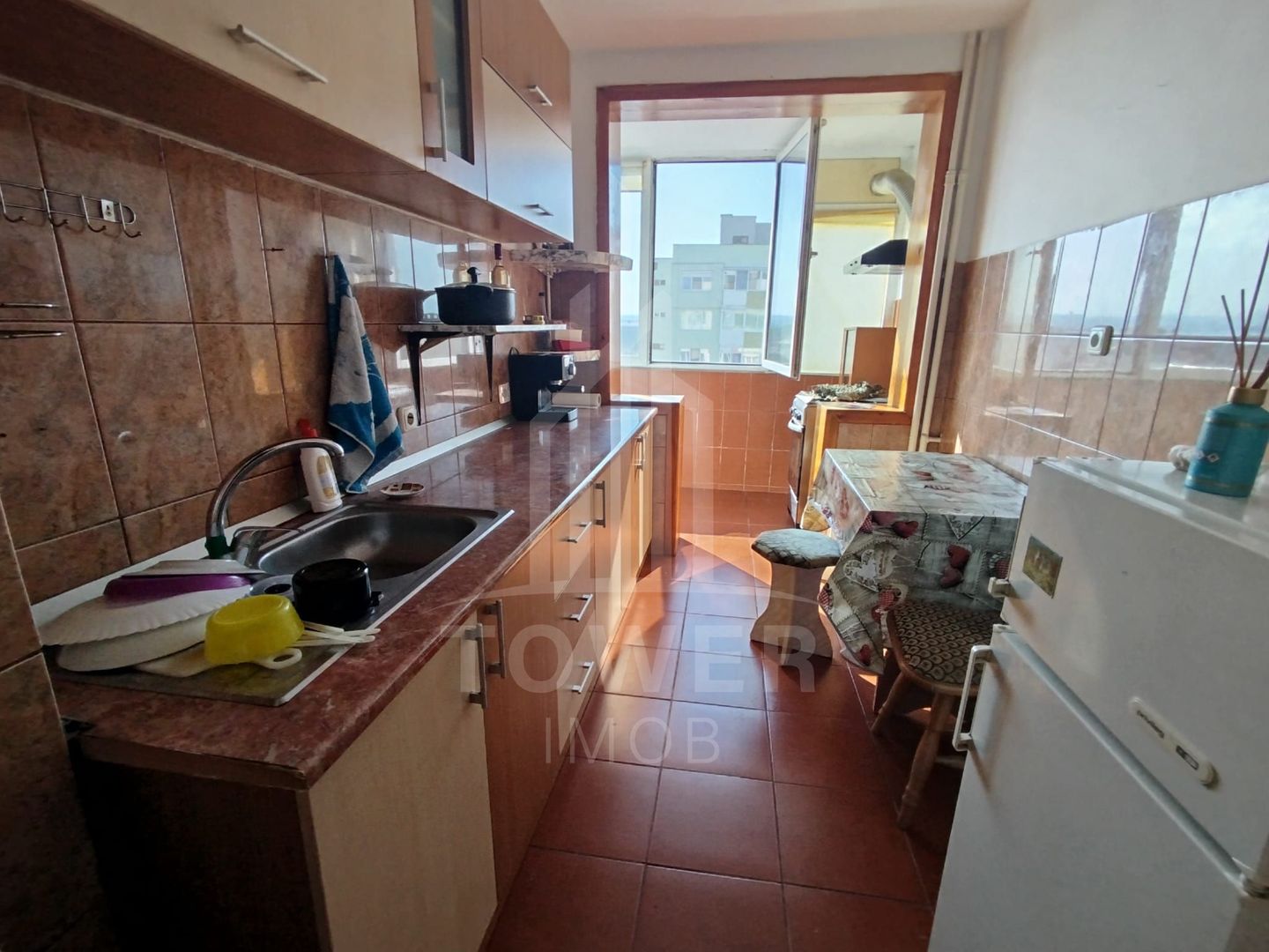 📍Apartament 2 camere, semidecomandat, etaj 9/10 – Zona Mihai Viteazul - Poză 3