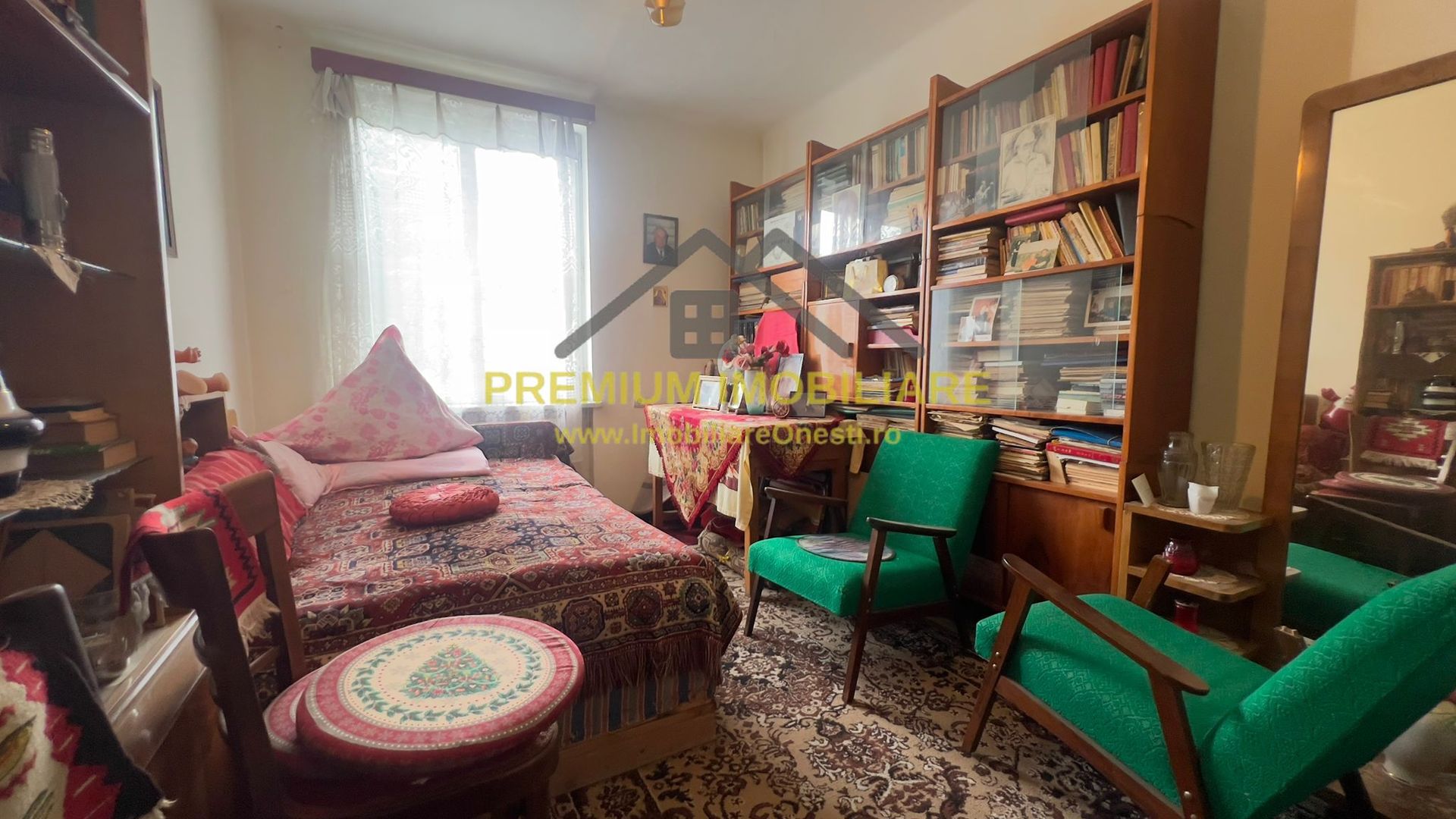 Apartament 3Camere de Vânzare – Zona Qvartal, Onești - Poză 1