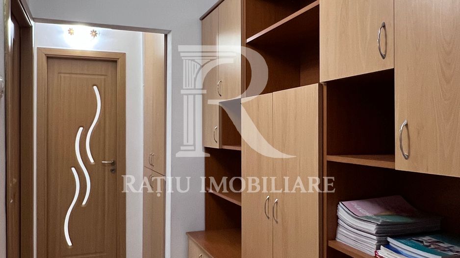 Apartament cu 3 camere | Etaj 2| Parcare Supraterana |Nufarul | Oradea - Poză 9