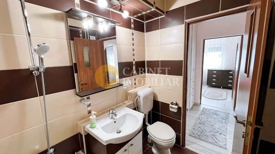 Chirie - 3 camere - Centru - Poză 9