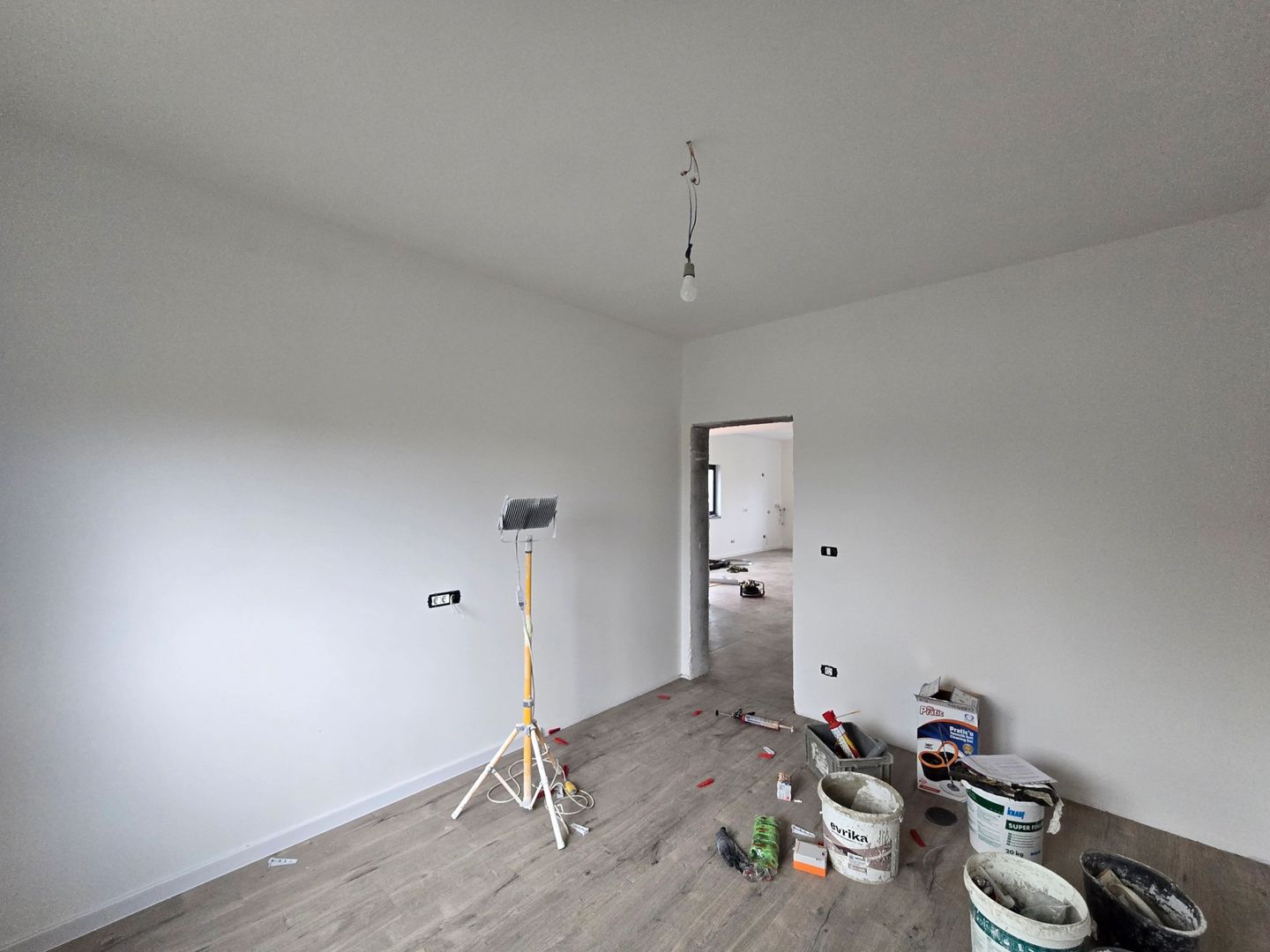 1/2 Duplex pe parter,predare la cheie  , 3 dormitoare, Zona Metro 2, Comision 0% - Poză 8