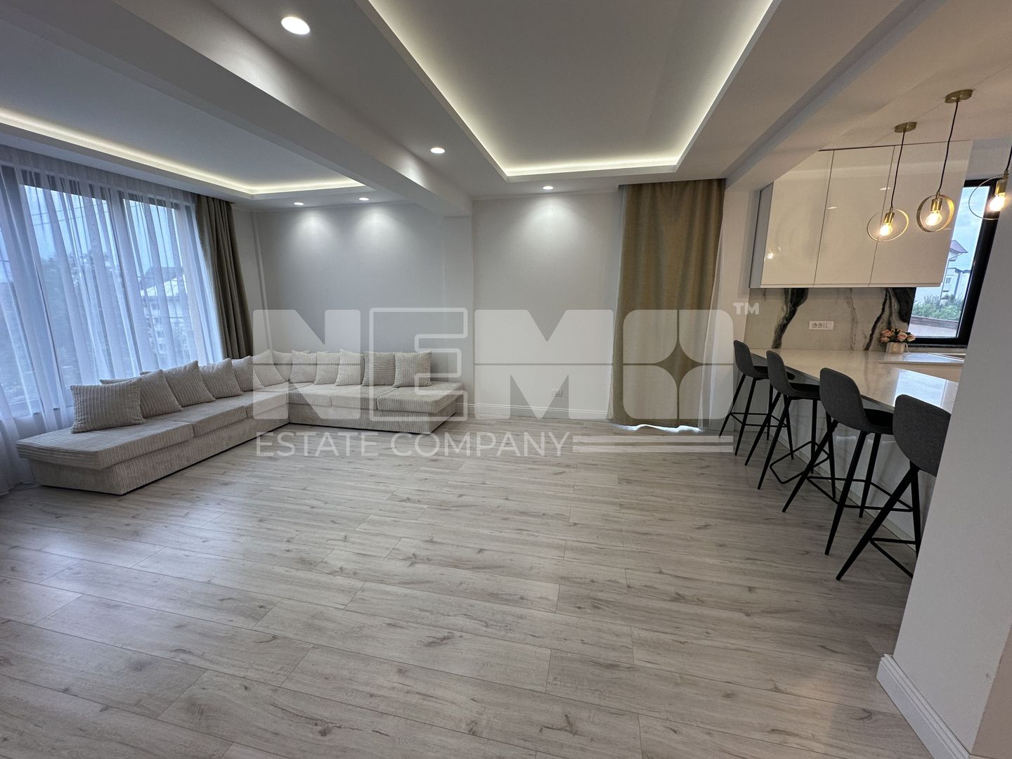 Apartament 3 Camere | 110MP | Cu Boxa si Parcare - Poză 4