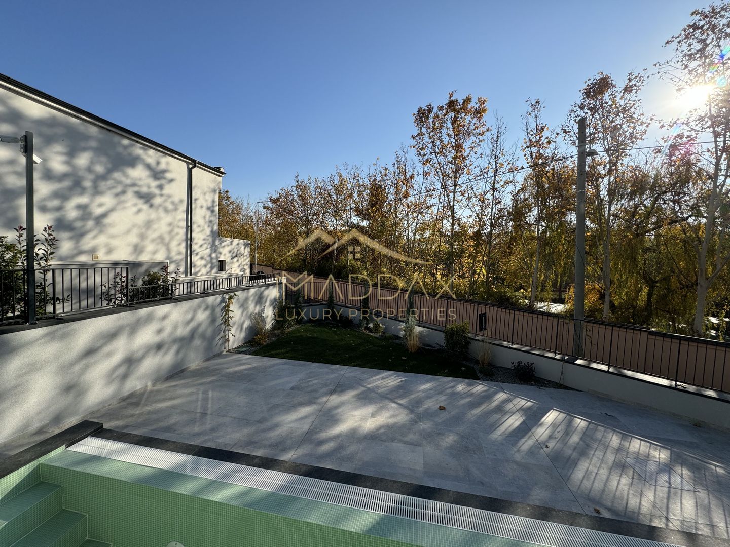 Vila cu 5 camere  *366mp* / Curte privată + piscina*315mp*/ Pipera - Lake View - Poză 10