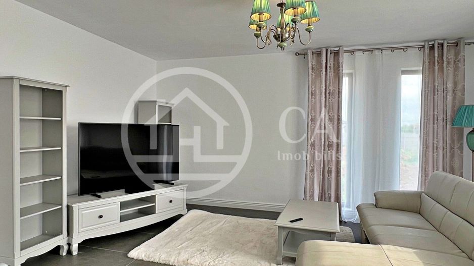 Casa de vânzare cu 4 camere in Santandrei, Bihor - Poză 1