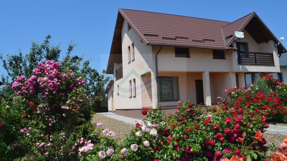 Casă/Vilă cu 5 camere Măzănăești - Poză 2