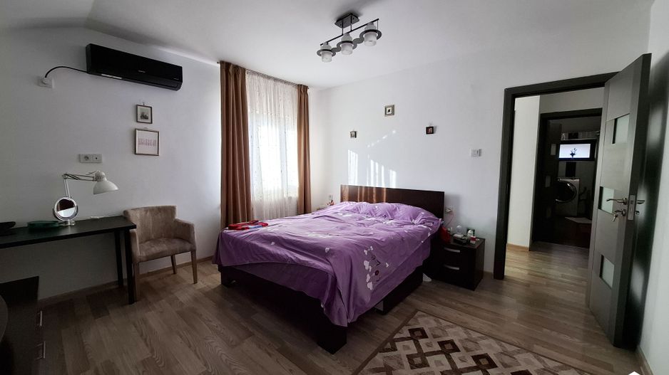 Vila cu 7 camere de vanzare in Paulesti - Poză 15