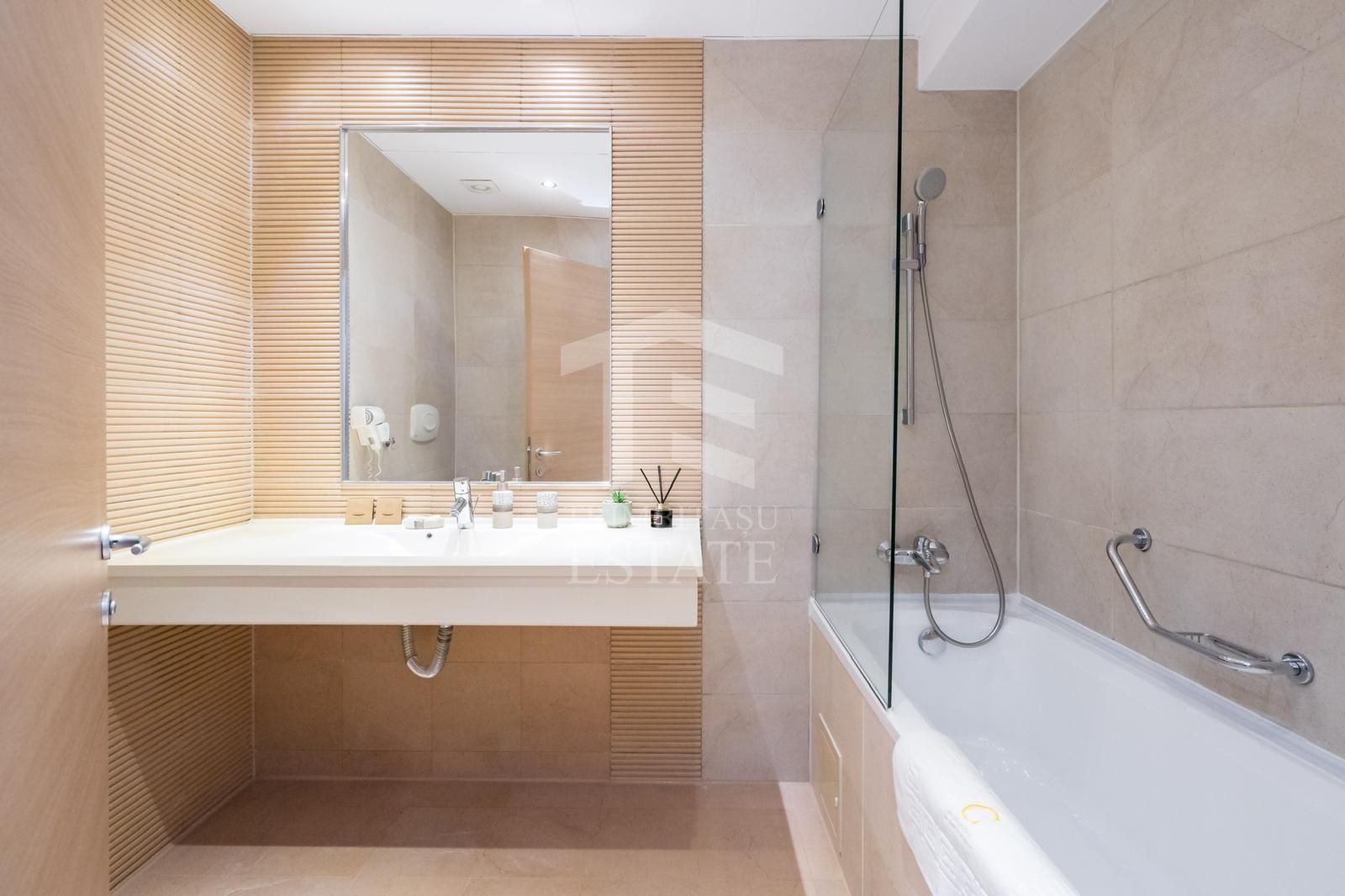 Garsoniere 10 proprietati Rin Grand Residence sub contract Airbnb - Poză 12