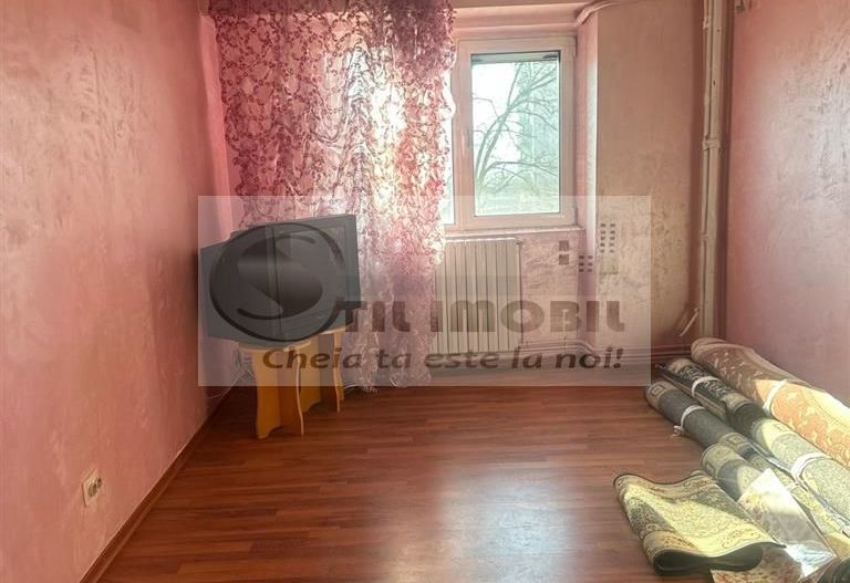 AP 4 CAM DEC.  BL.PE CADRE 1984 ZONA PACURARI  LA BULEVARD LIBER - Poză 7