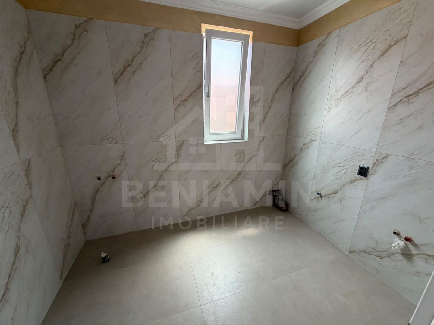 Casa 3 dormitoare-3 bai-Bariera Valcii-Moderna-toate utilitatile - Poză 8