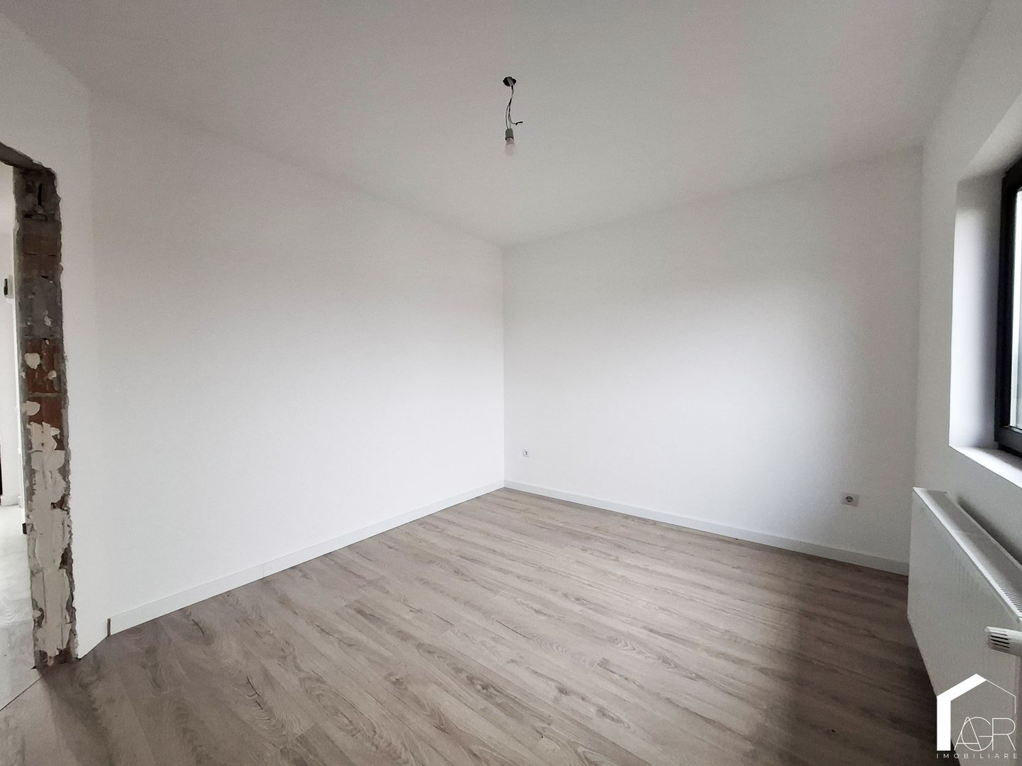 Casa P+1E+M, cu 5 camere, zona Rudului - Poză 12
