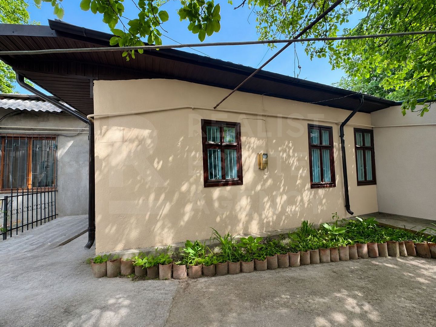 Vânzare, apartament la sol, strada Cojocarilor, Centru - Poză 2