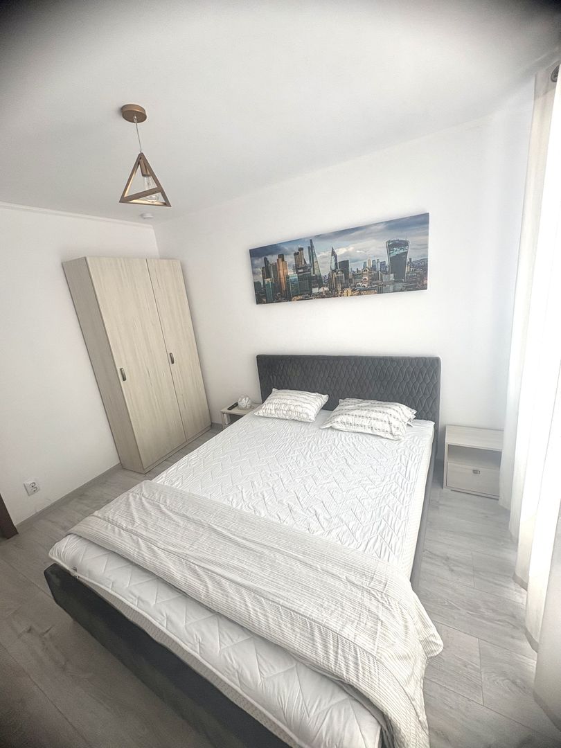 Apartament la casă, cu 4 camere - Poză 7