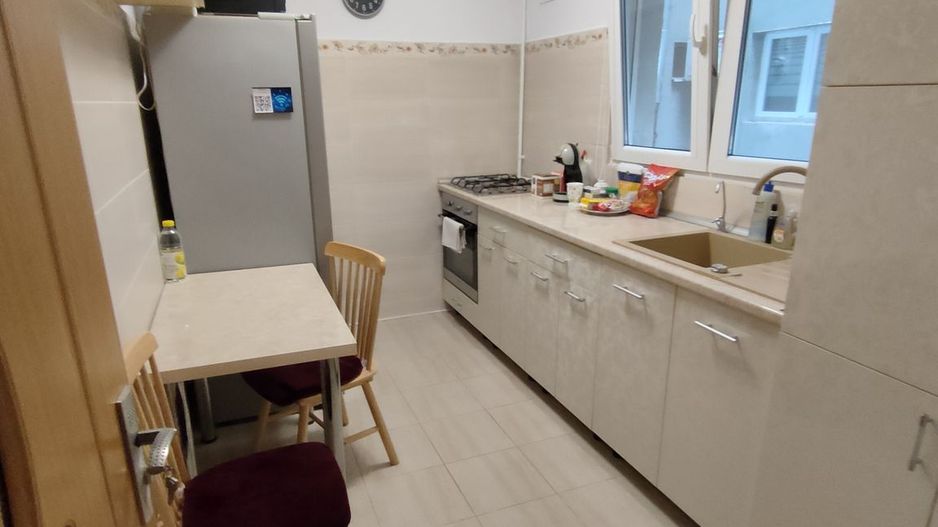Vanzare Apartament 2 camere, parter, renovat , mobilat, utilat  - Drumul Taberei - Poză 8