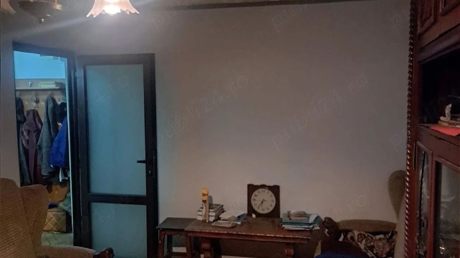 🔑 Vanzare apartament 3 camere, 80 mp, Etaj 1 – Piața Titan (Sălăjan) - Poză 8