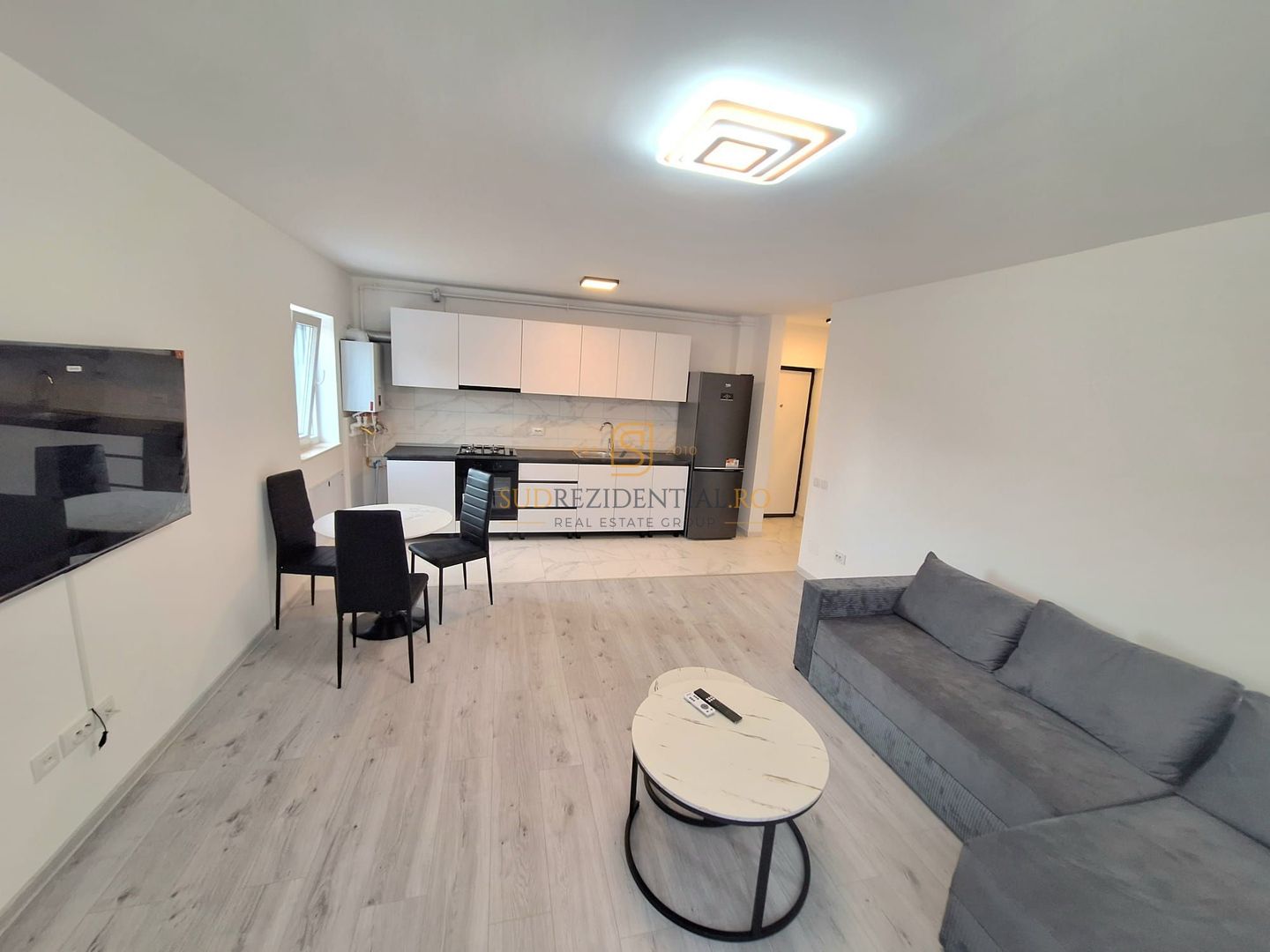 Apartament 2 camere | Prima închiriere Sector 4 | 10 min metrou - Poză 1
